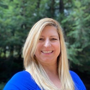 Meet your Posher, Renee